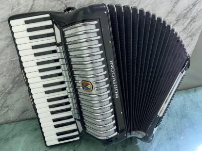 Acordeon 120 Baixos – Morbidoni Chamber Dupla Ressonância – Italy